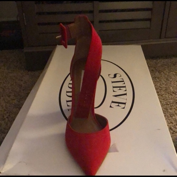 Steve Madden Suede Heel 👠 - Picture 2 of 5